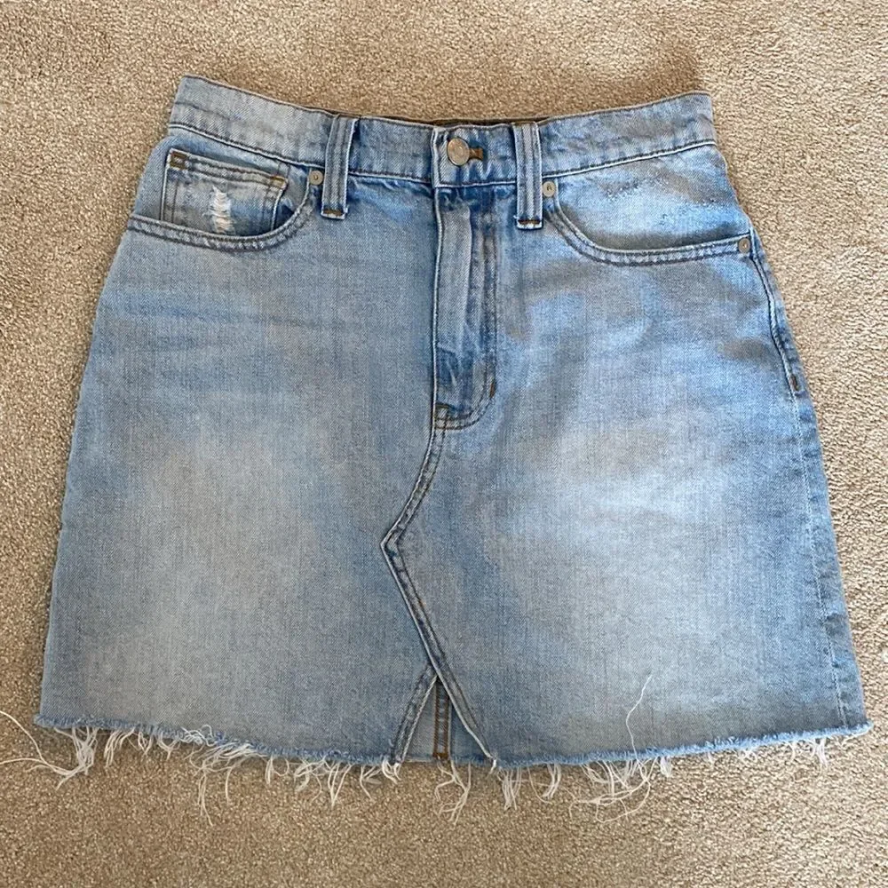 Madewell Rigid Denim A-Line Skirt Cut Out Edition Raw Hem Size 27